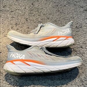 Hoka Clifton 8